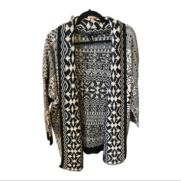 acred Threads Sz L-XL Black & Cream Knit Open Front Oversized Fair Isle Cardigan - Picture 10 of 10